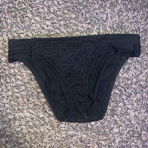 Black bikini bottoms